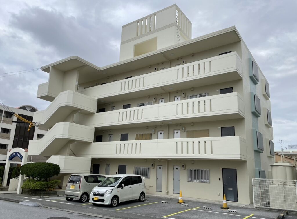 塗装工事 - キックボクシングジム